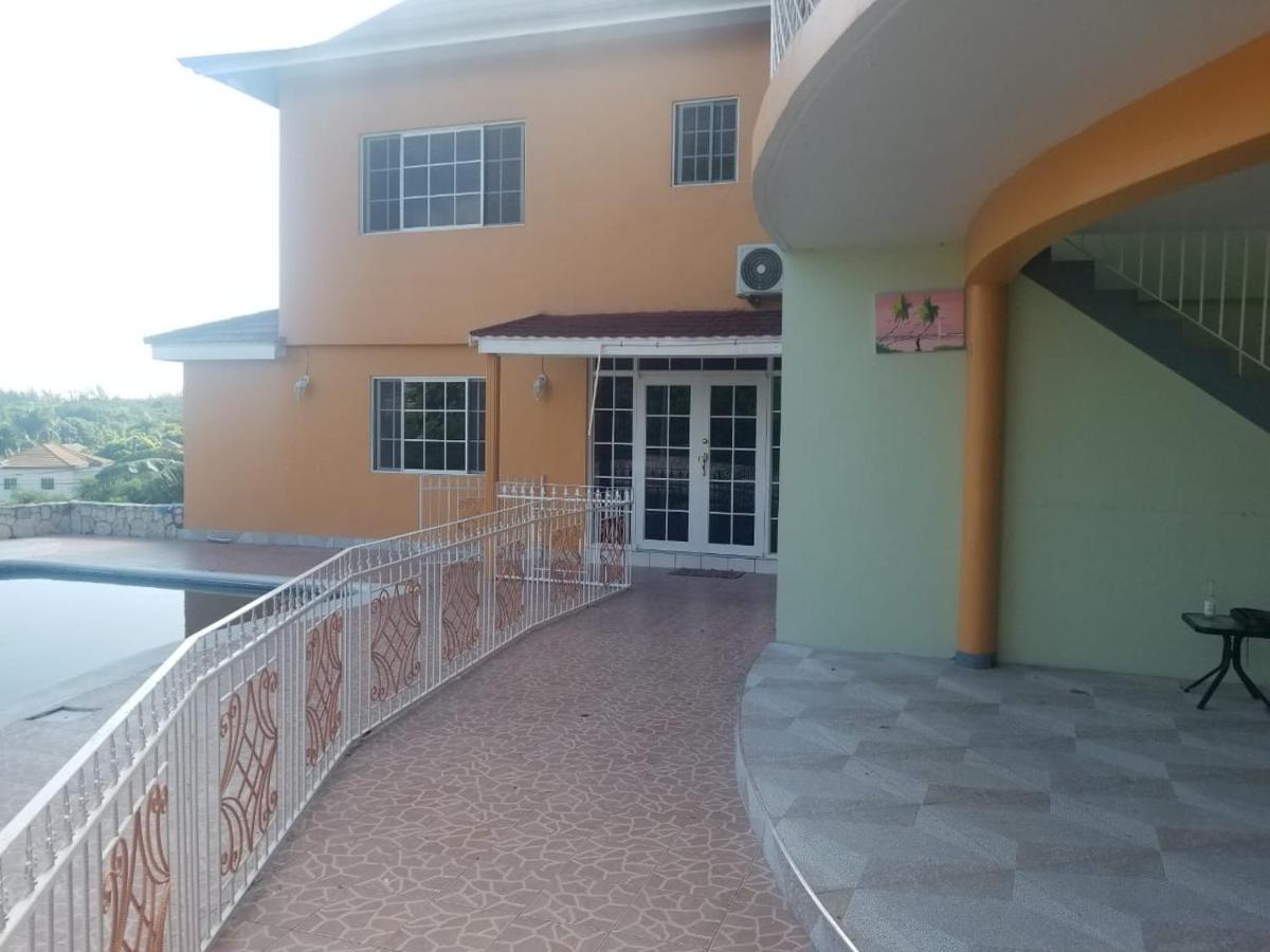 Chaudhry Holiday House مونتيغو باي المظهر الخارجي الصورة